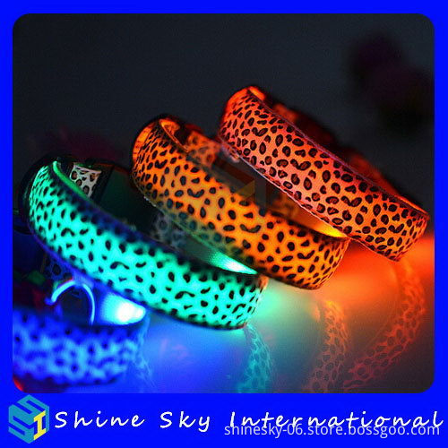 Customized Unique Flashing Led Silicone Dog Collar